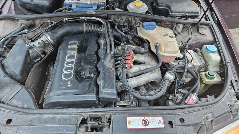 Audi A4 1.8, снимка 7 - Автомобили и джипове - 47547063