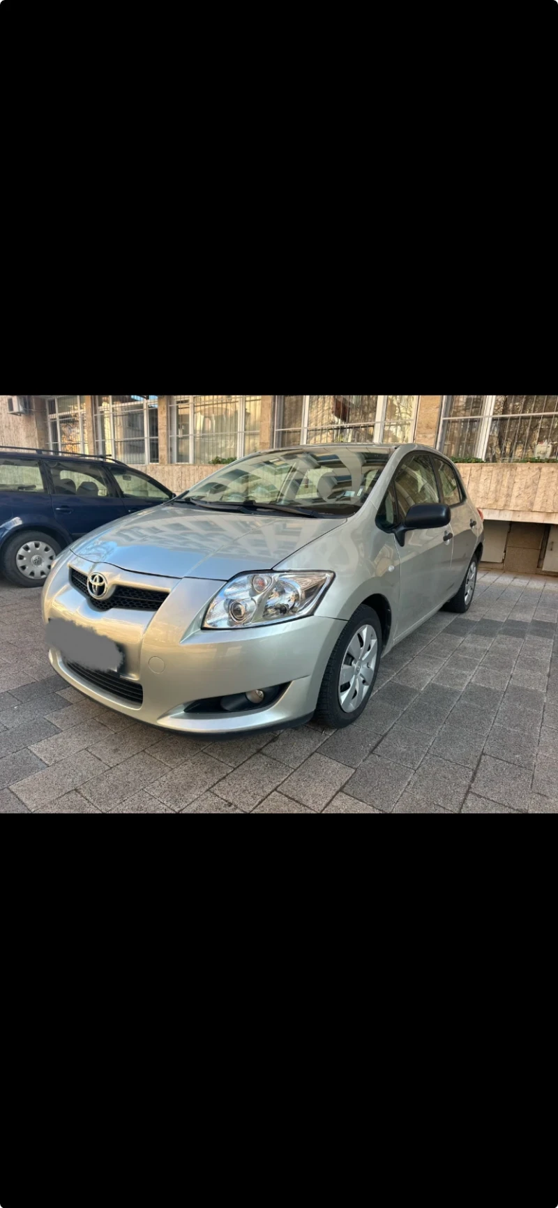 Toyota Auris 1.3 I , снимка 4 - Автомобили и джипове - 47251824