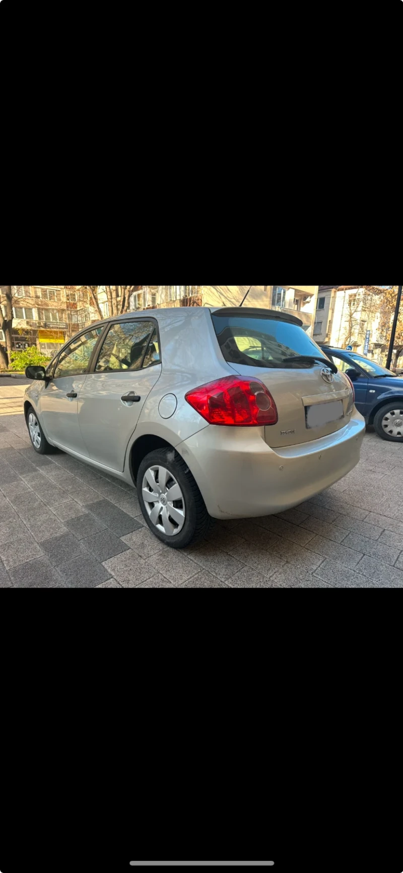 Toyota Auris 1.3 I , снимка 2 - Автомобили и джипове - 47251824