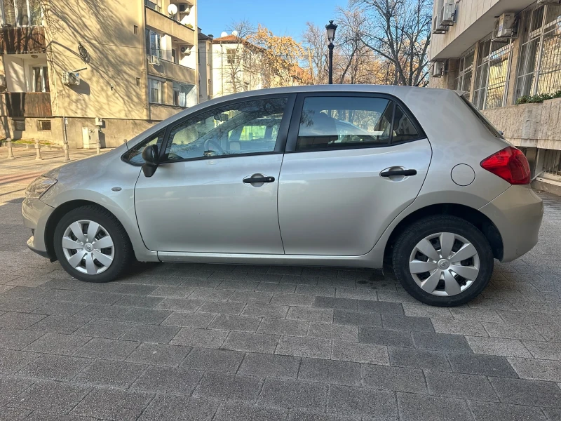 Toyota Auris 1.3 I , снимка 5 - Автомобили и джипове - 47251824