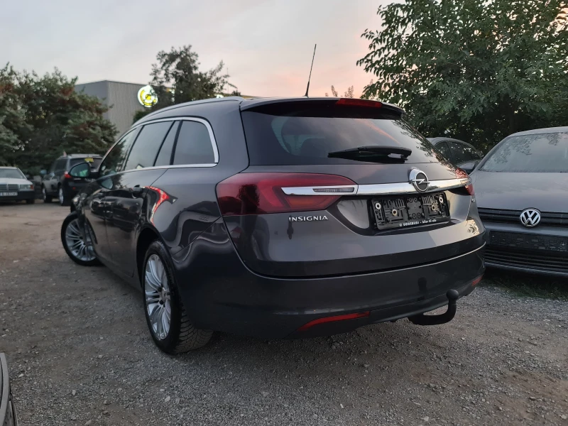 Opel Insignia КАТО ЧИСТО НОВА, снимка 4 - Автомобили и джипове - 47561350