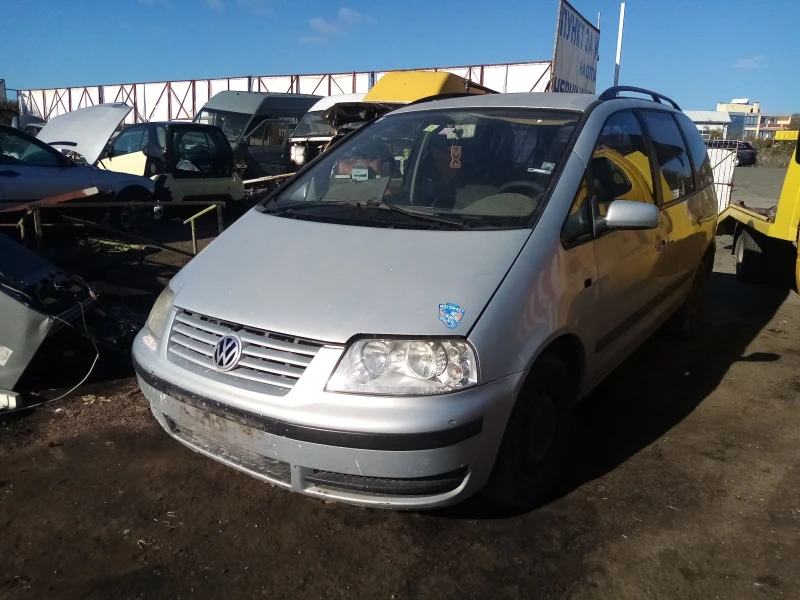 VW Sharan 3броя , снимка 1 - Автомобили и джипове - 47704370