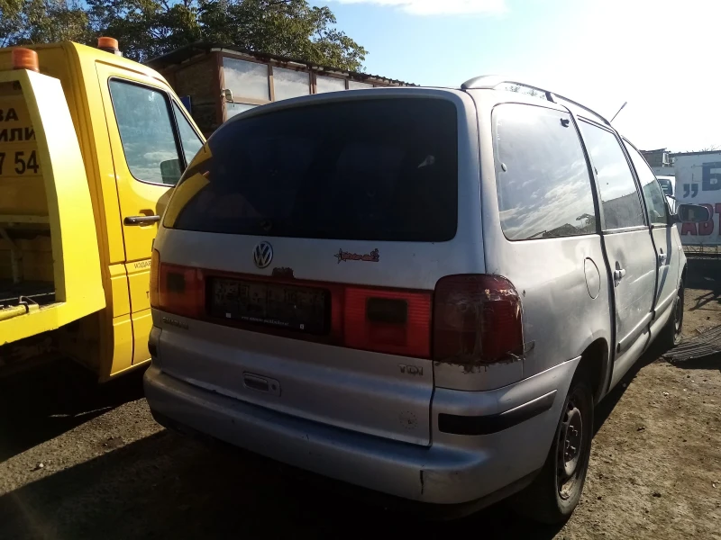 VW Sharan 3броя , снимка 4 - Автомобили и джипове - 47704370