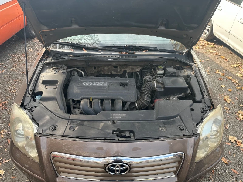 Toyota Avensis vvt-i , снимка 6 - Автомобили и джипове - 48045281