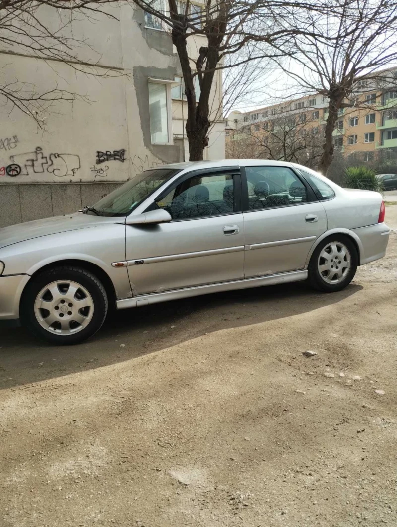 Opel Vectra, снимка 2 - Автомобили и джипове - 49535043