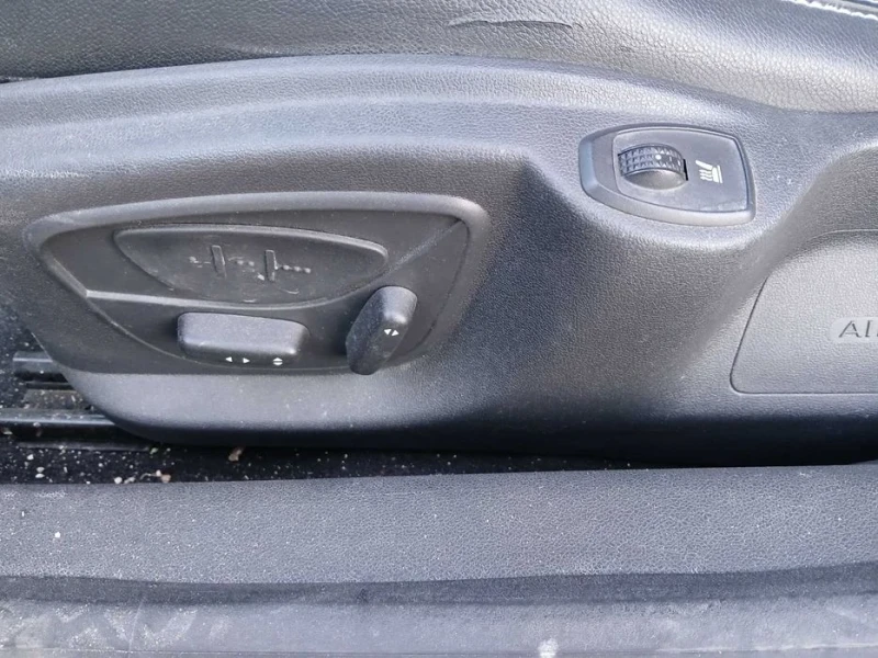 Renault Megane Купе, снимка 7 - Автомобили и джипове - 52809915