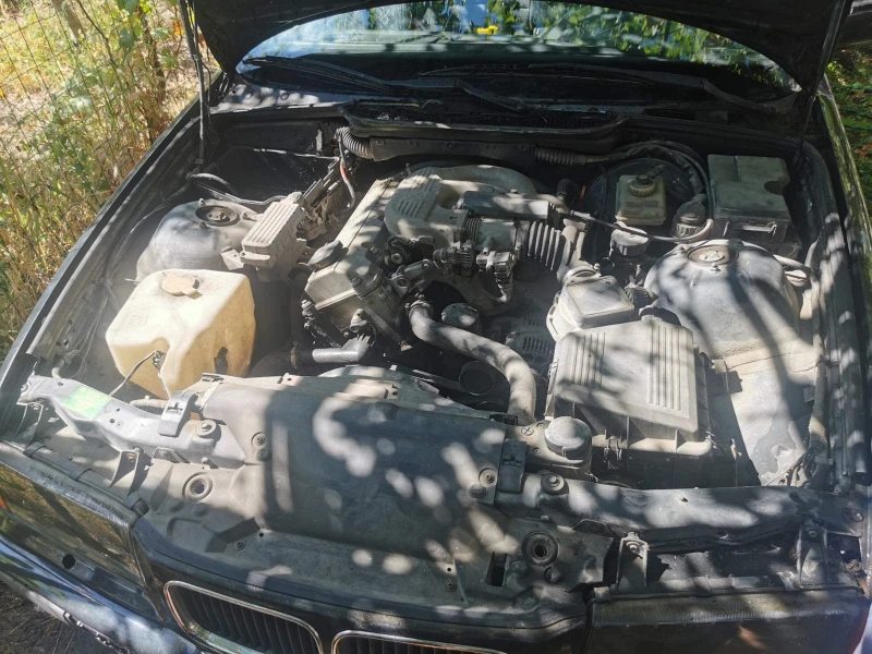 BMW 316, снимка 11 - Автомобили и джипове - 52629945