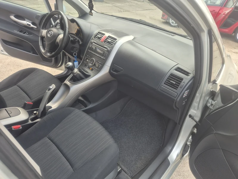 Toyota Auris Нов внос , снимка 9 - Автомобили и джипове - 52802522