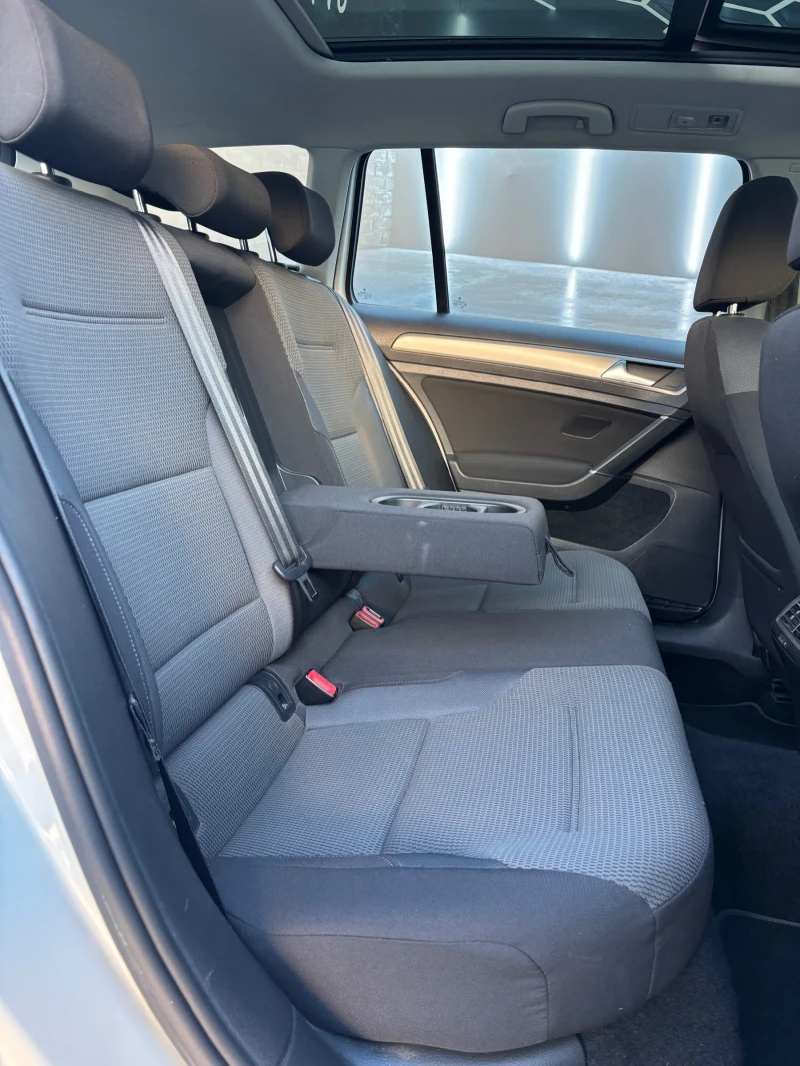 VW Golf 1.6TDI-110к.с, снимка 14 - Автомобили и джипове - 53056489