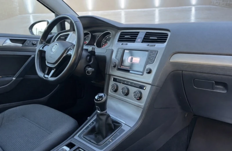 VW Golf 1.6TDI-110к.с, снимка 12 - Автомобили и джипове - 53056489