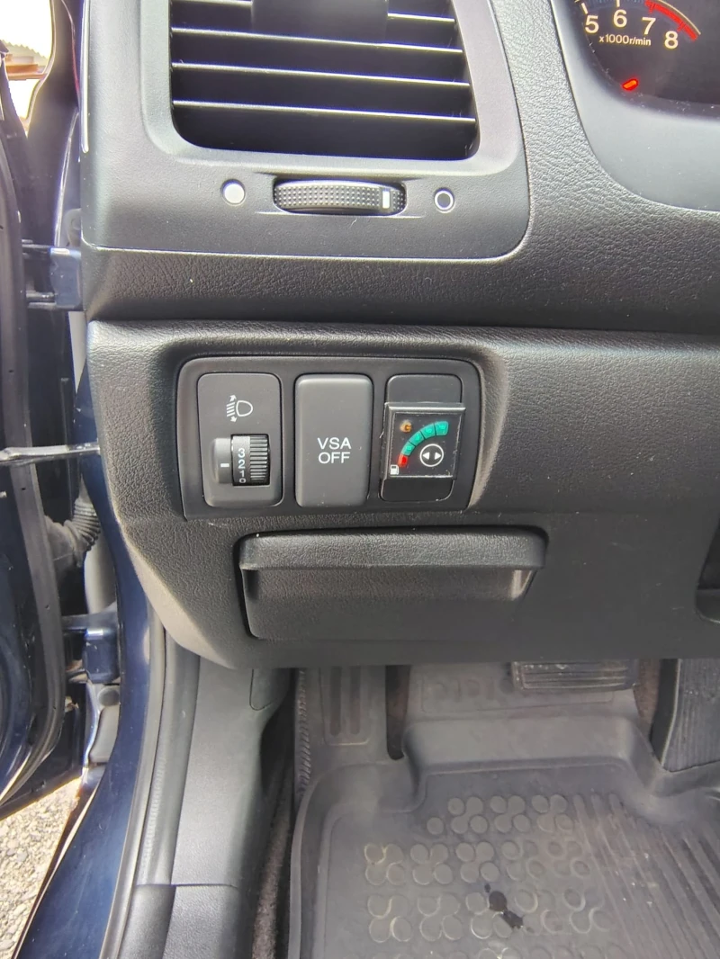 Honda Accord 2.0i ГАЗ/АВТОМАТИК, снимка 13 - Автомобили и джипове - 53107039