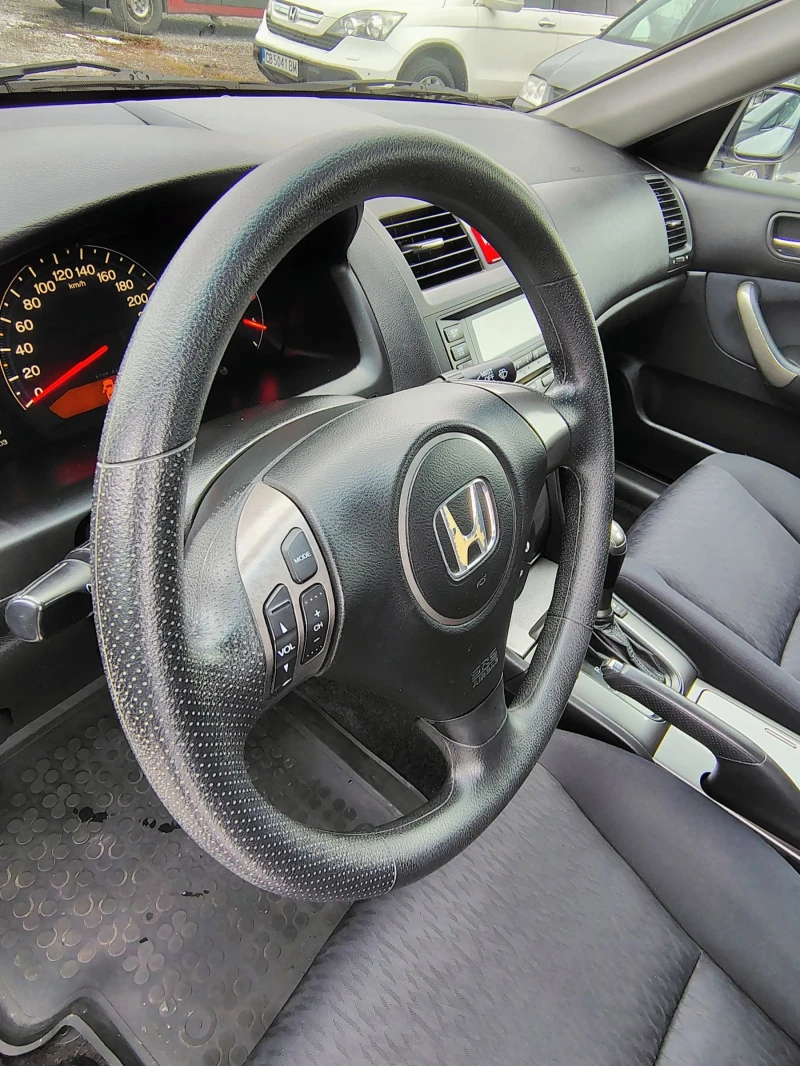 Honda Accord 2.0i ГАЗ/АВТОМАТИК, снимка 14 - Автомобили и джипове - 53107039