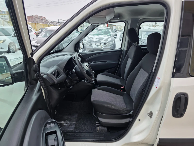 Fiat Doblo 1.6JTD KLIMA ITALY, снимка 9 - Автомобили и джипове - 53343480