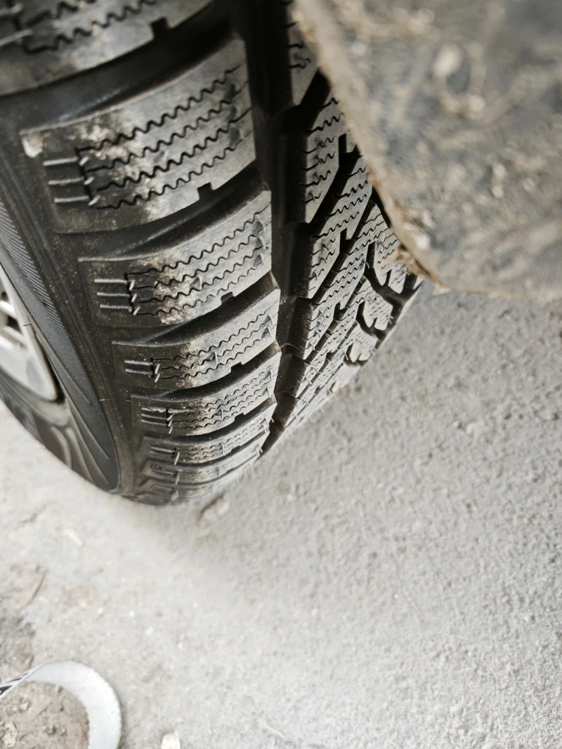 Audi 80 1.8 E 112кс., снимка 13 - Автомобили и джипове - 53375517