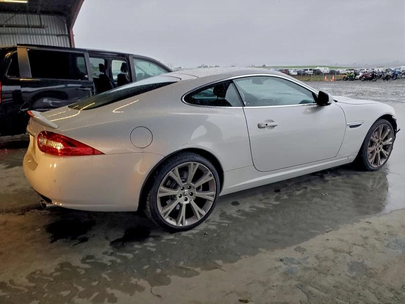 Jaguar XE 5.0L 8 Rear-wheel drive - изображение 5