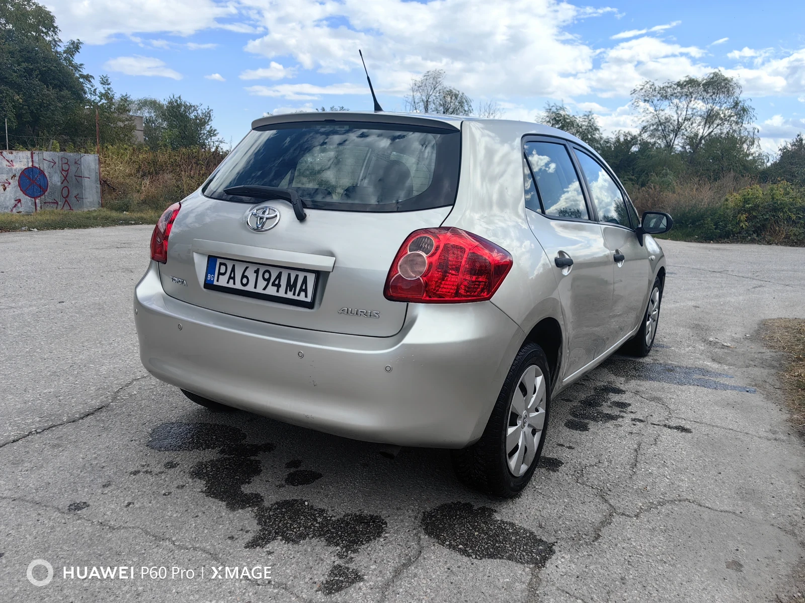 Toyota Auris 1.3 - изображение 4