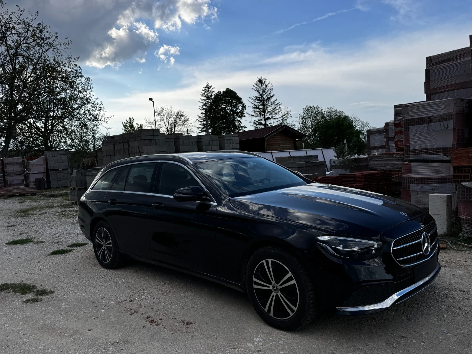 Mercedes-Benz E 200  - изображение 3