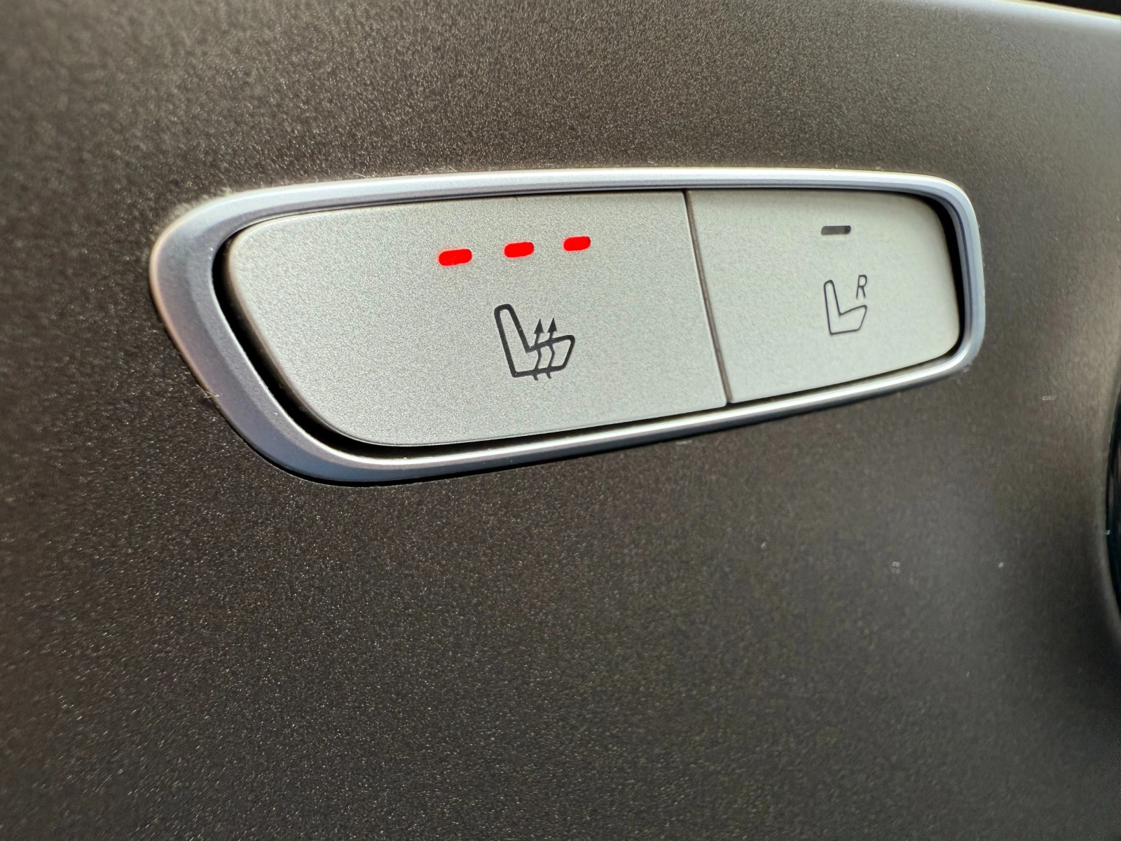 Mercedes-Benz E 200 2.0d 150 к.с. | Mobile.bg — изображение 17