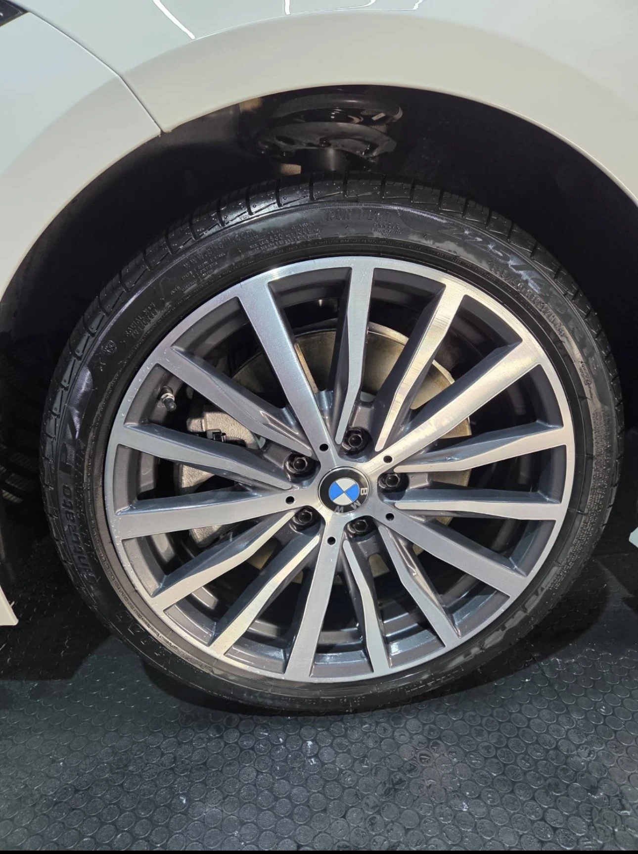 BMW 228  - изображение 10