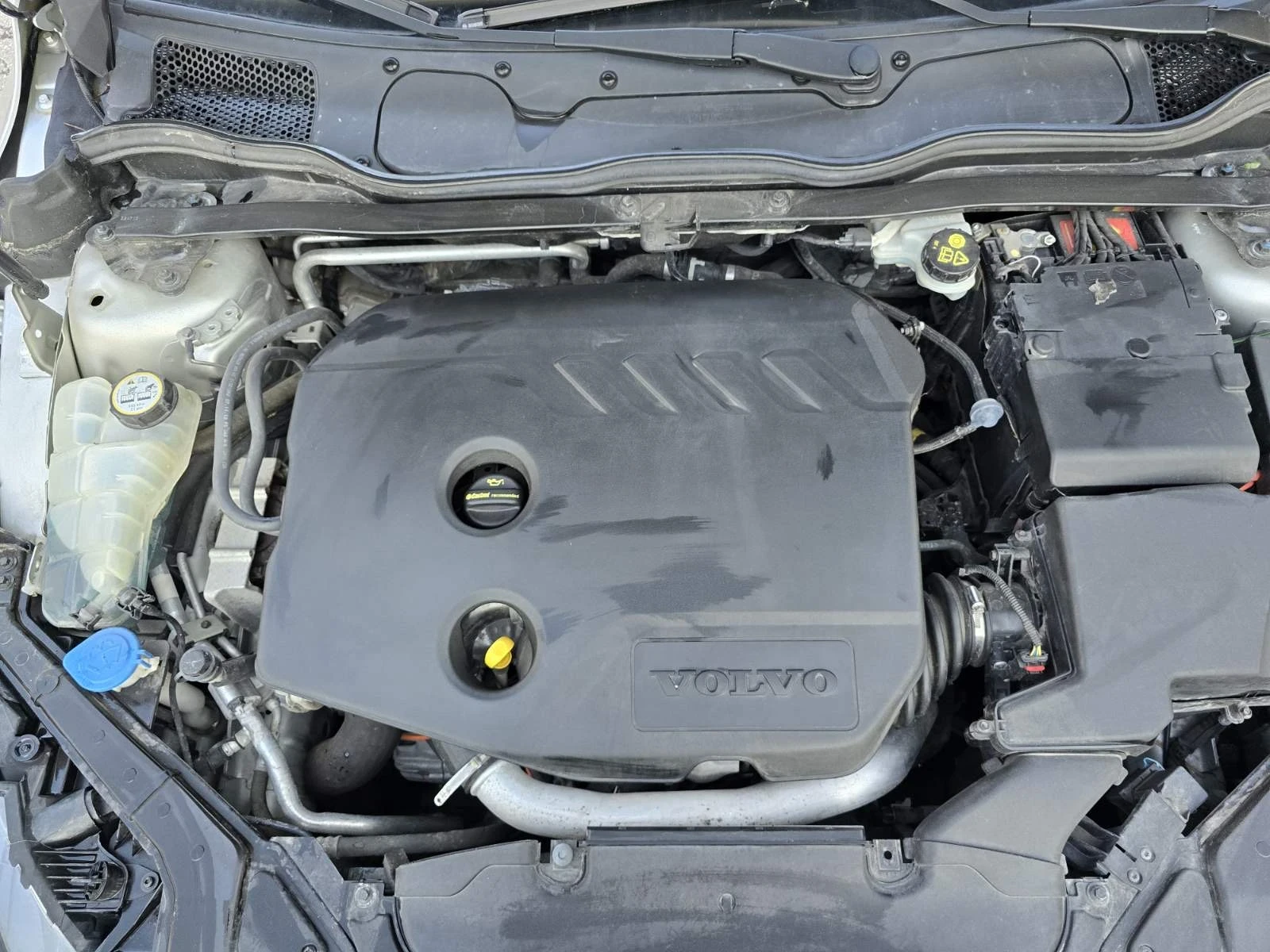 Volvo V40 Cross Country 1, 6 - изображение 8