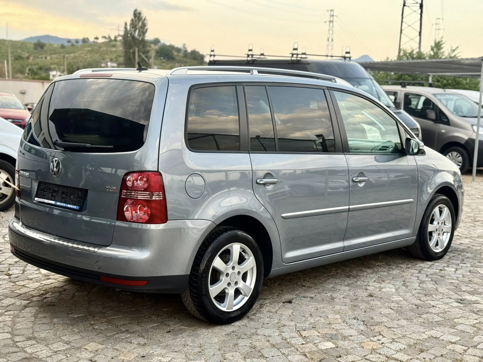 VW Touran 1.4 6-скорости - изображение 5