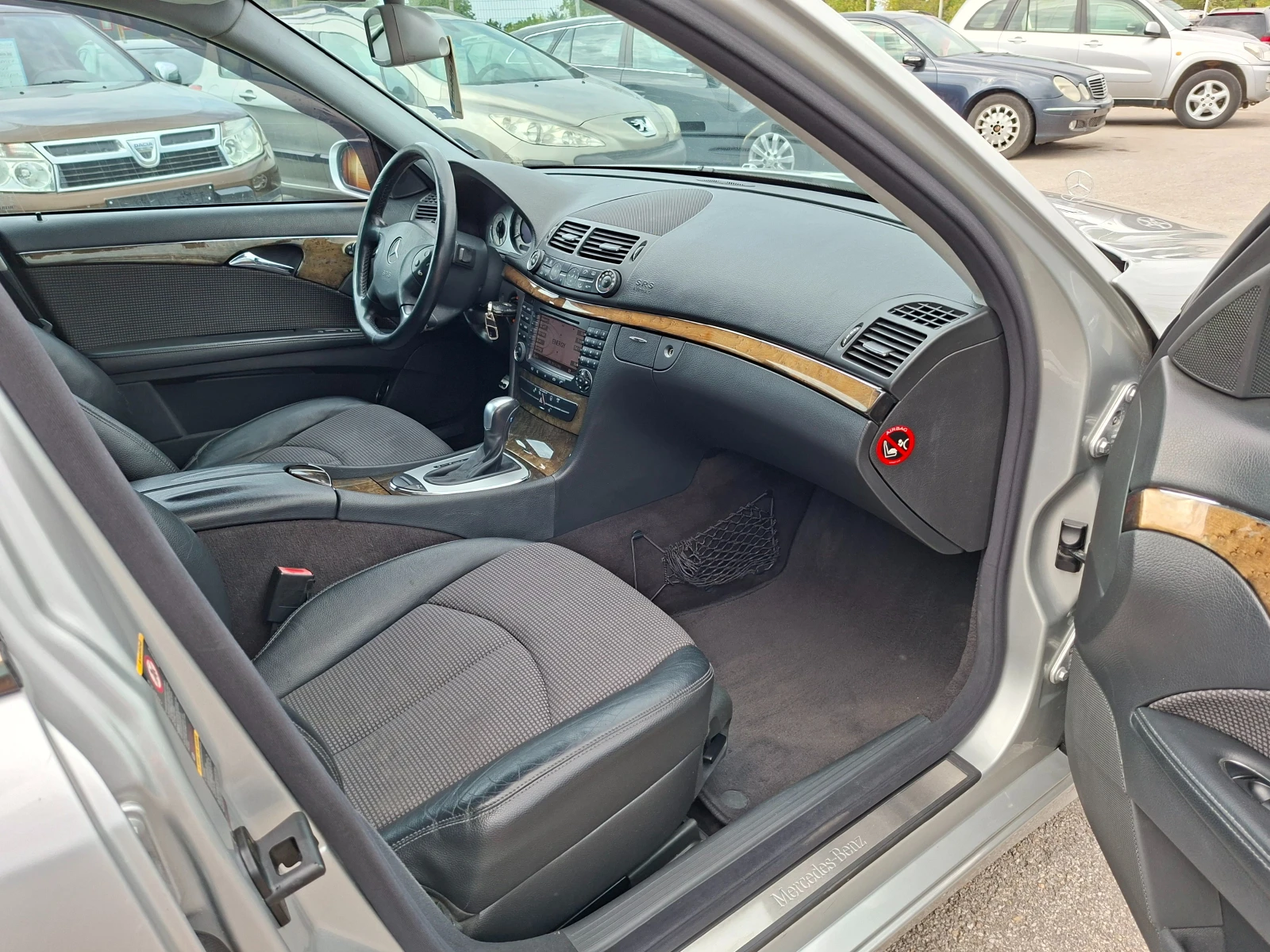 Mercedes-Benz E 280 3.2CDI AVANTGARDE - изображение 10