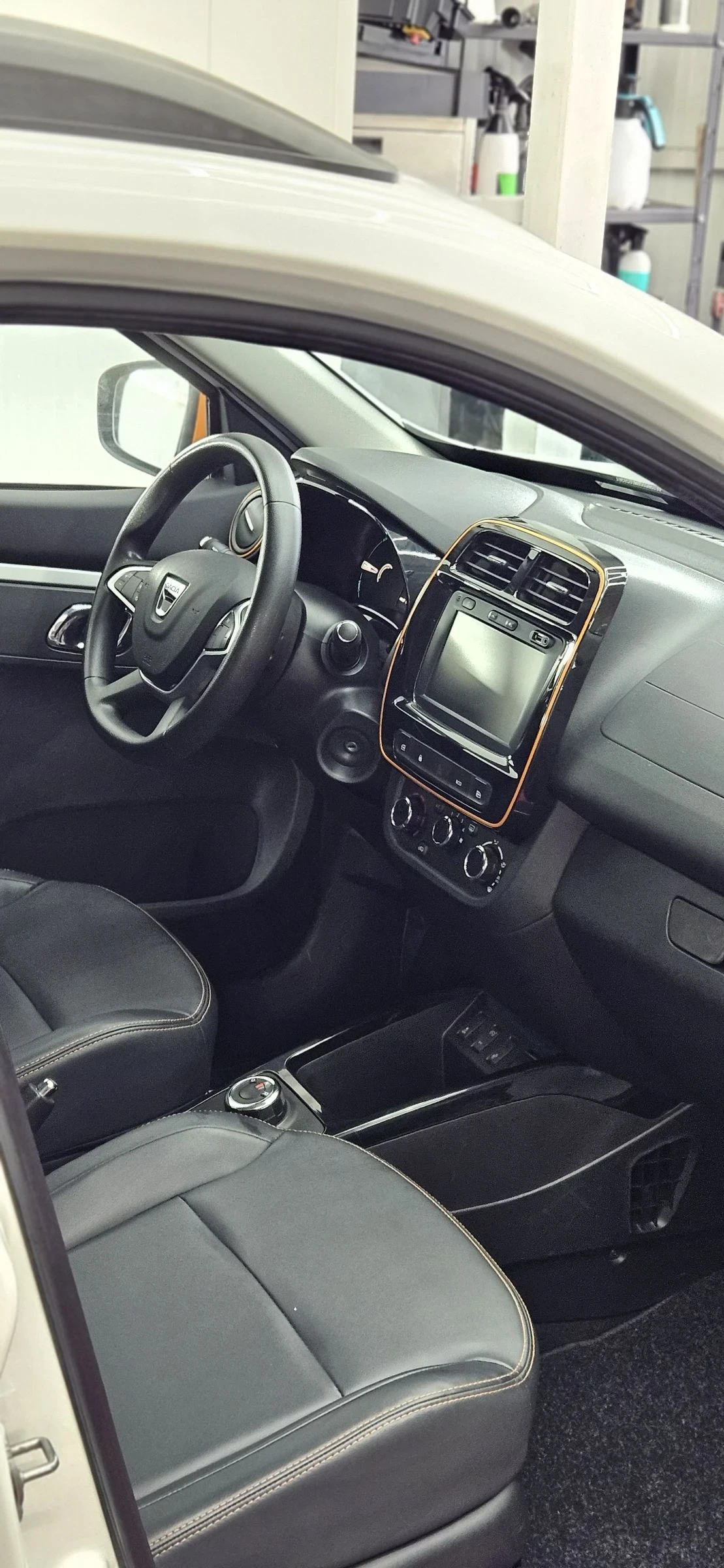 Dacia Spring 98%battery  | Mobile.bg   12