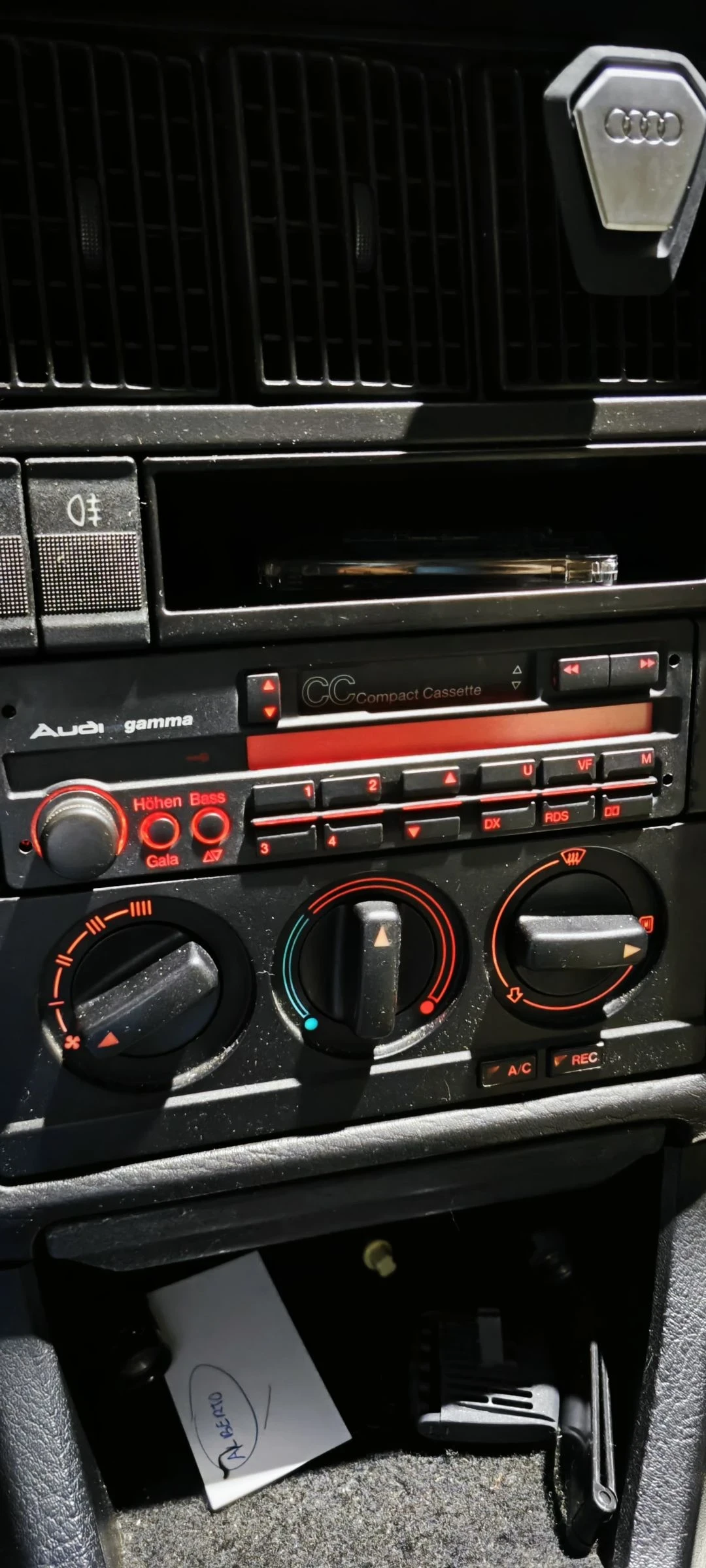 Audi 80 1.8 E 112кс. - изображение 10