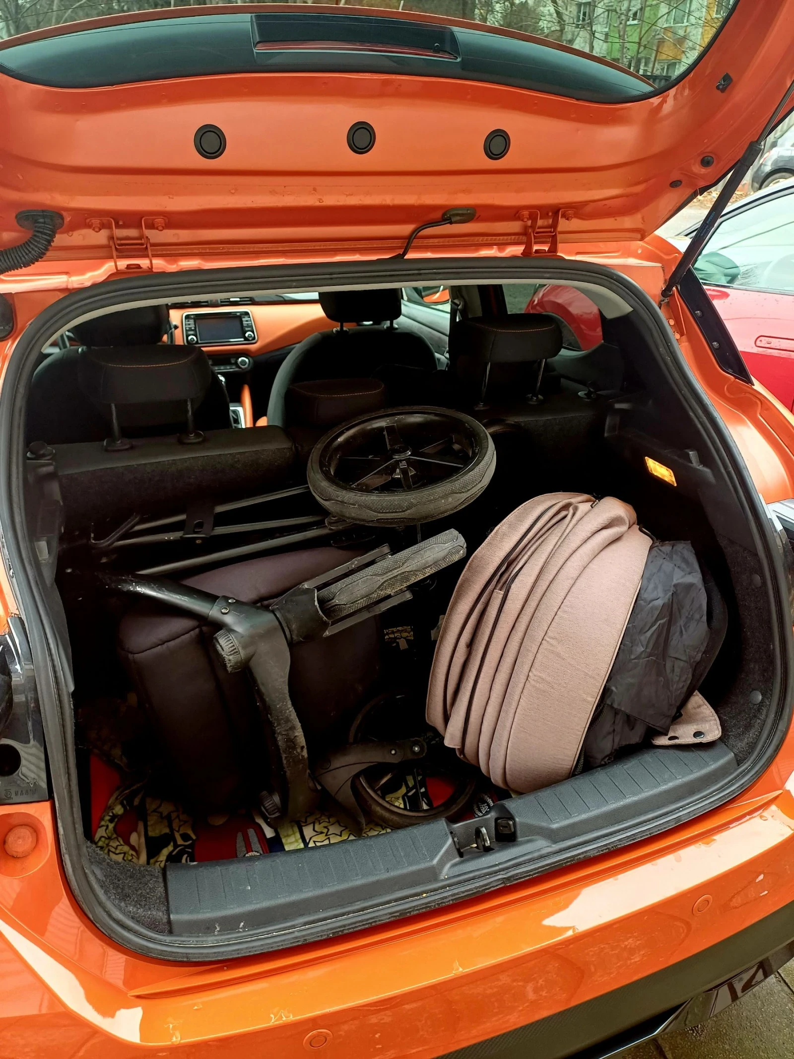 Nissan Micra 0.9 IG-T 360  C, Хечбек, Употребяван, регистрация, - изображение 8