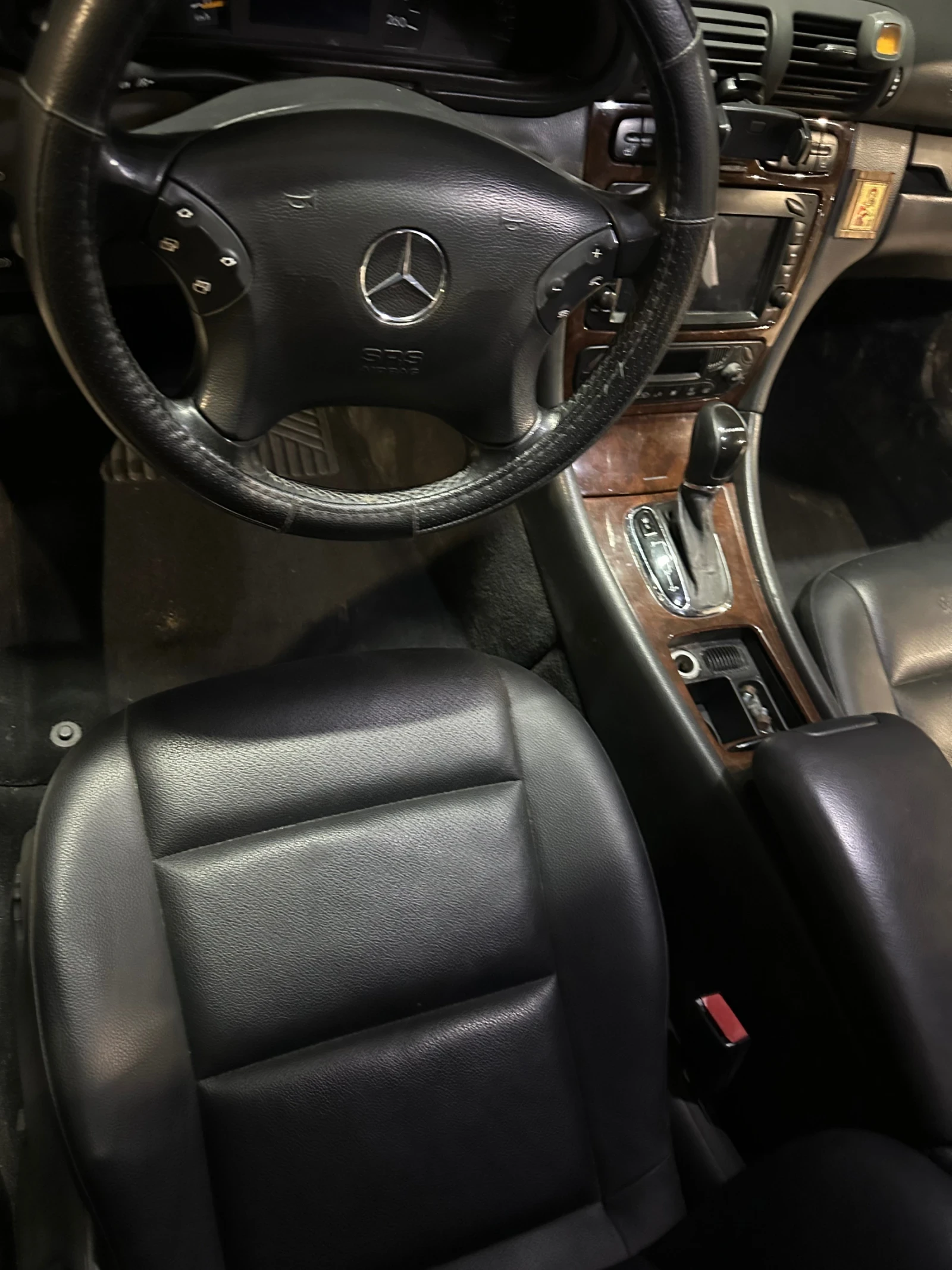 Mercedes-Benz 220, снимка 15 - Автомобили и джипове - 53712115