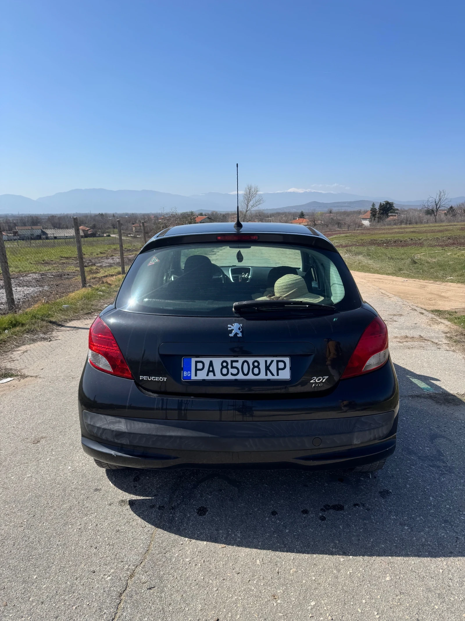 Peugeot 207 1.4, снимка 3 - Автомобили и джипове - 53844434