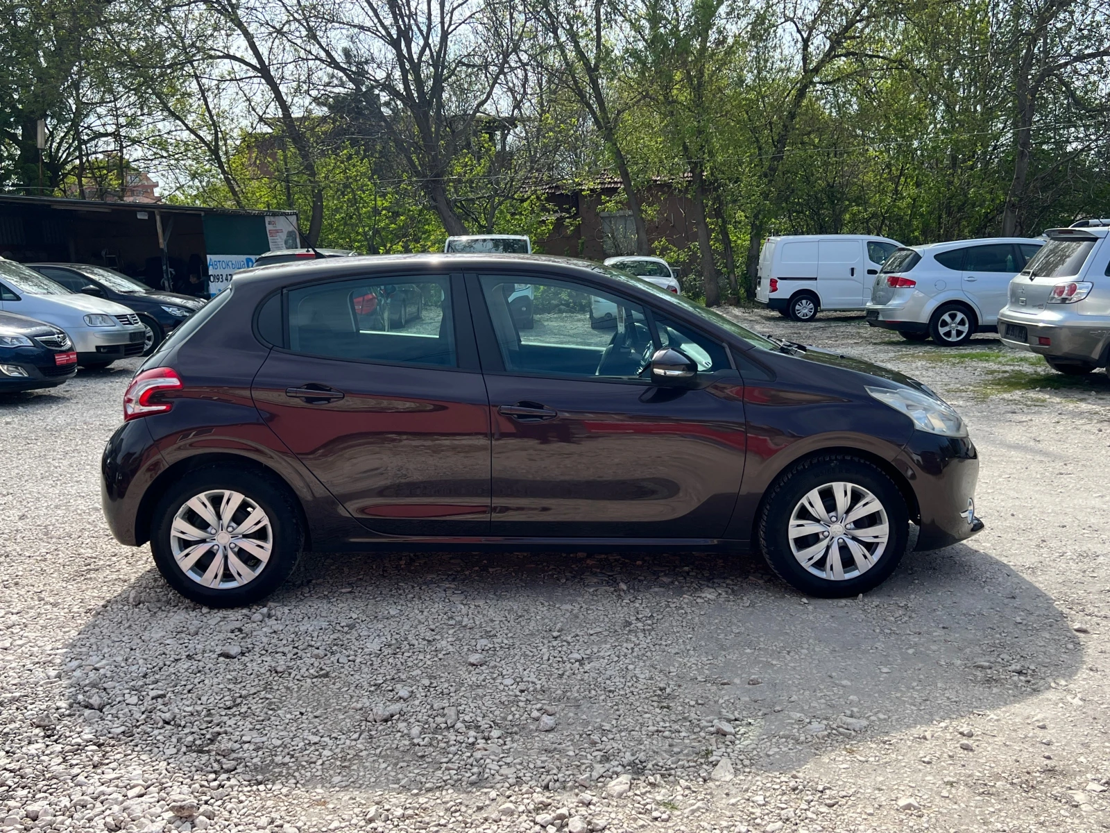 Peugeot 208 1, 4hdi , снимка 6 - Автомобили и джипове - 54219001