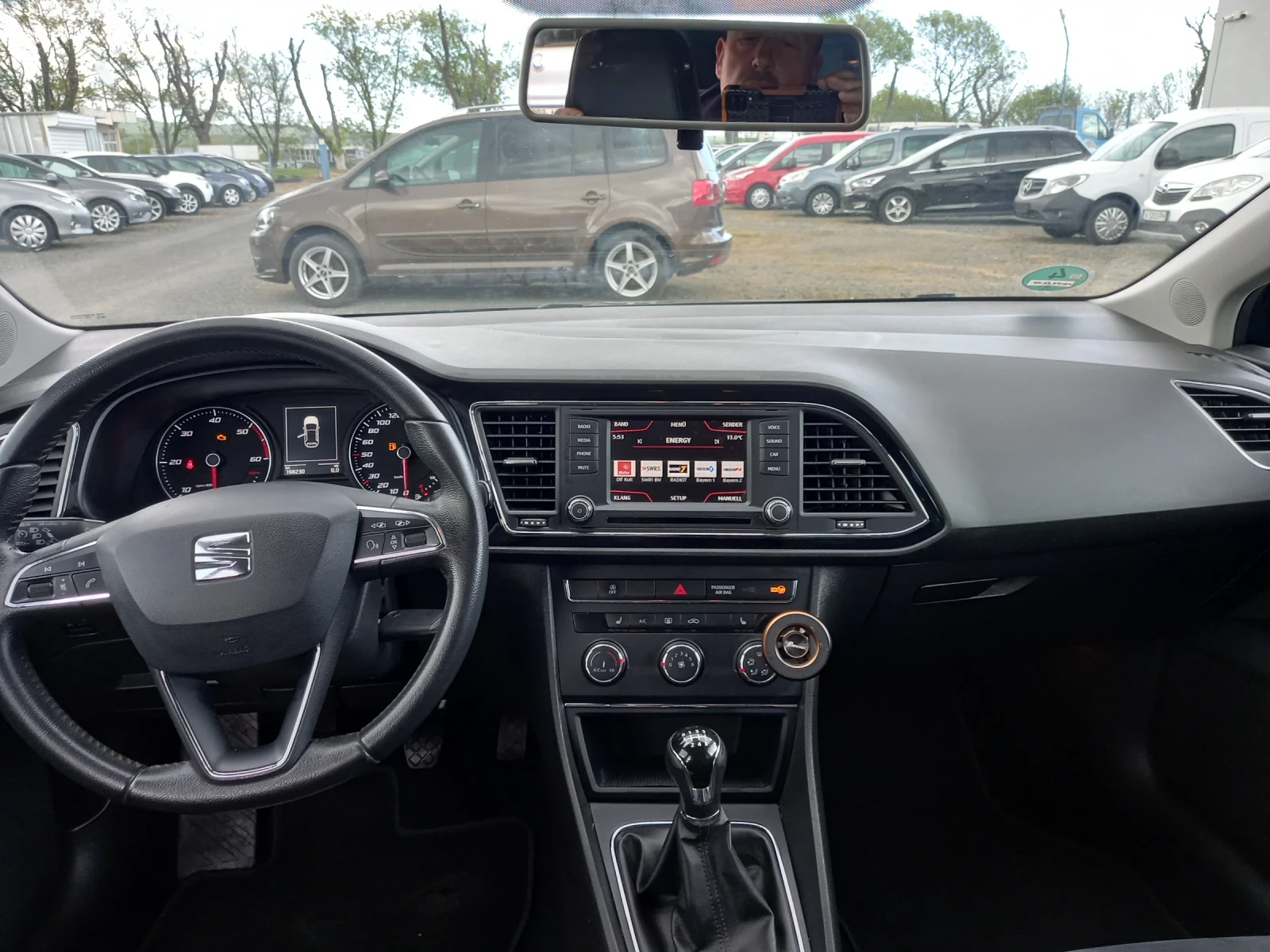 Seat Leon ST, снимка 14 - Автомобили и джипове - 54410072