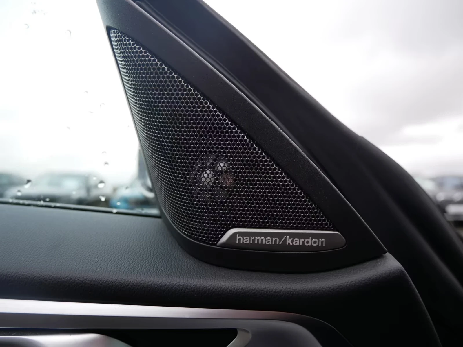 BMW i4 e35 M-Sport Pro 360 HuD H/k Laser Comfort Winter P, снимка 16 - Автомобили и джипове - 54414115