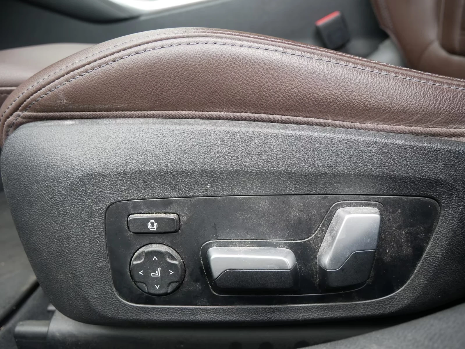 BMW i4 e35 M-Sport Pro 360 HuD H/k Laser Comfort Winter P, снимка 11 - Автомобили и джипове - 54414115