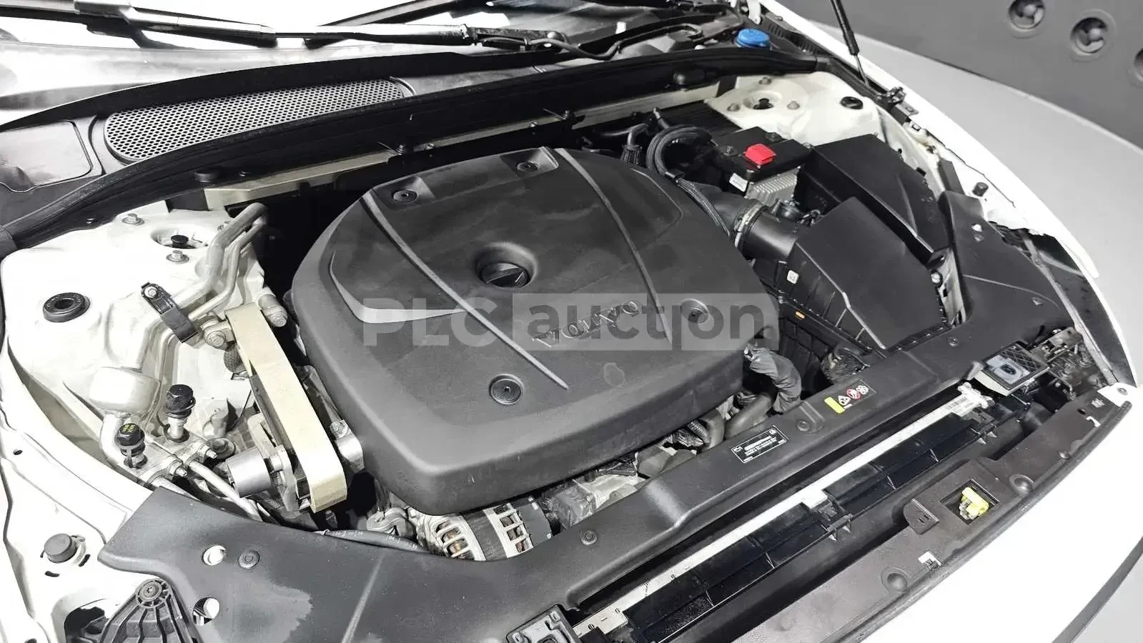 Volvo S60, снимка 15 - Автомобили и джипове - 55003383