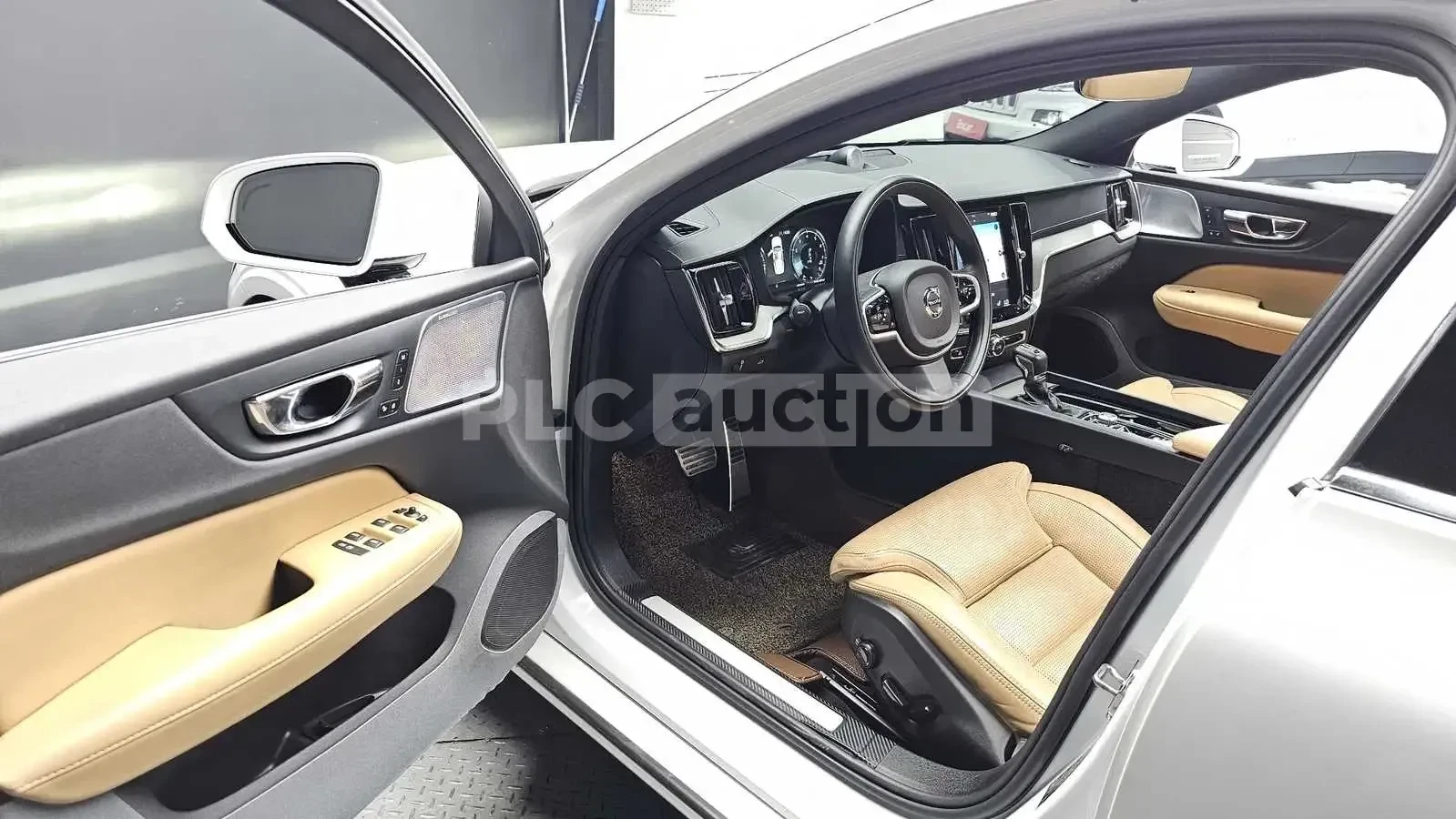 Volvo S60, снимка 6 - Автомобили и джипове - 55003383