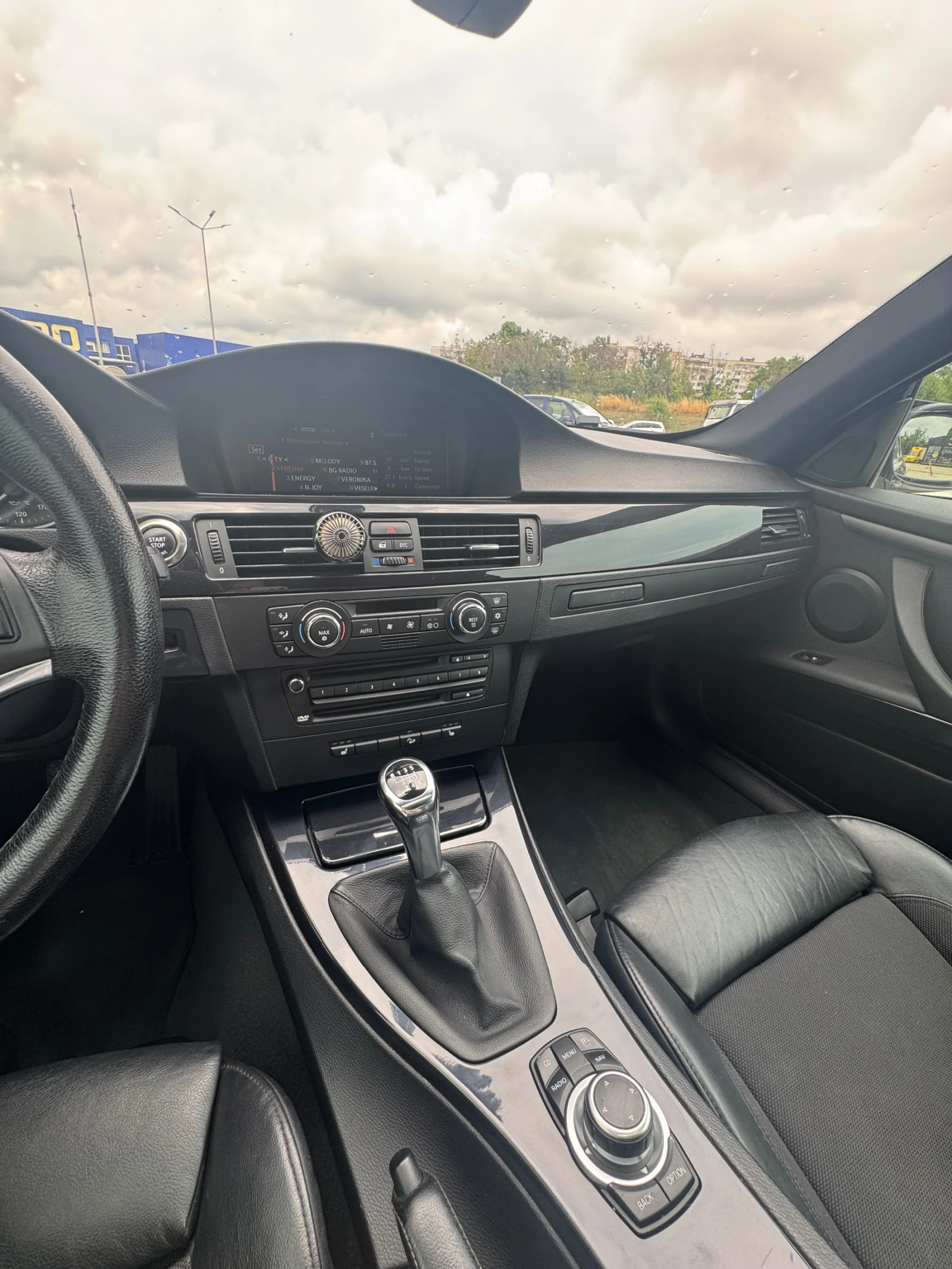 BMW 325 xDrive , снимка 10 - Автомобили и джипове - 55383038