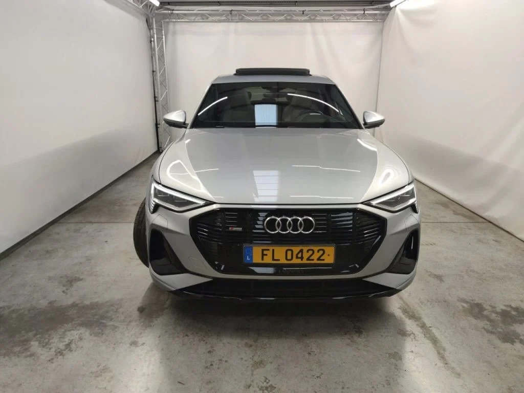 Audi E-Tron Европейска 95 kWh 55 408 Quattro S line , снимка 2 - Автомобили и джипове - 55941391