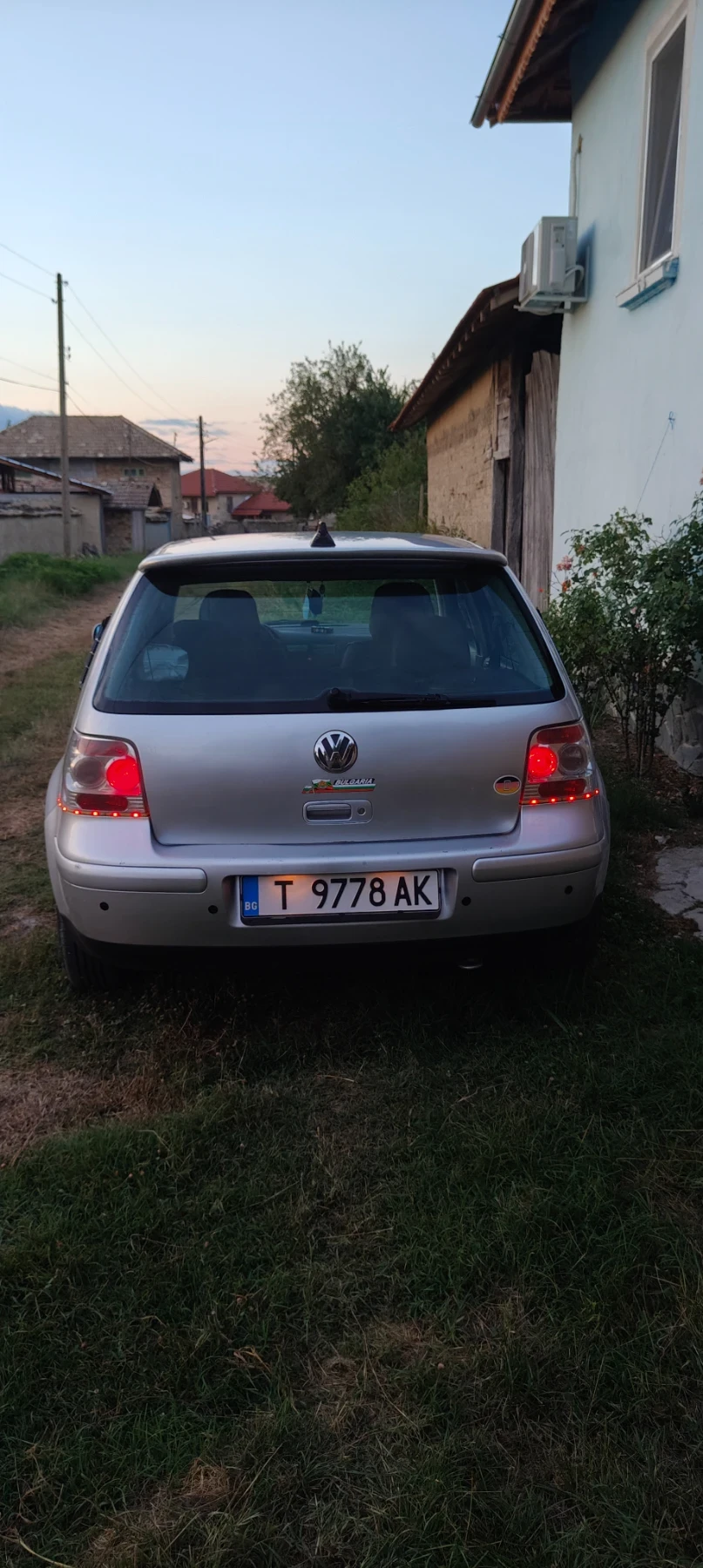 VW Golf 1.9 TDI, снимка 4 - Автомобили и джипове - 56635375