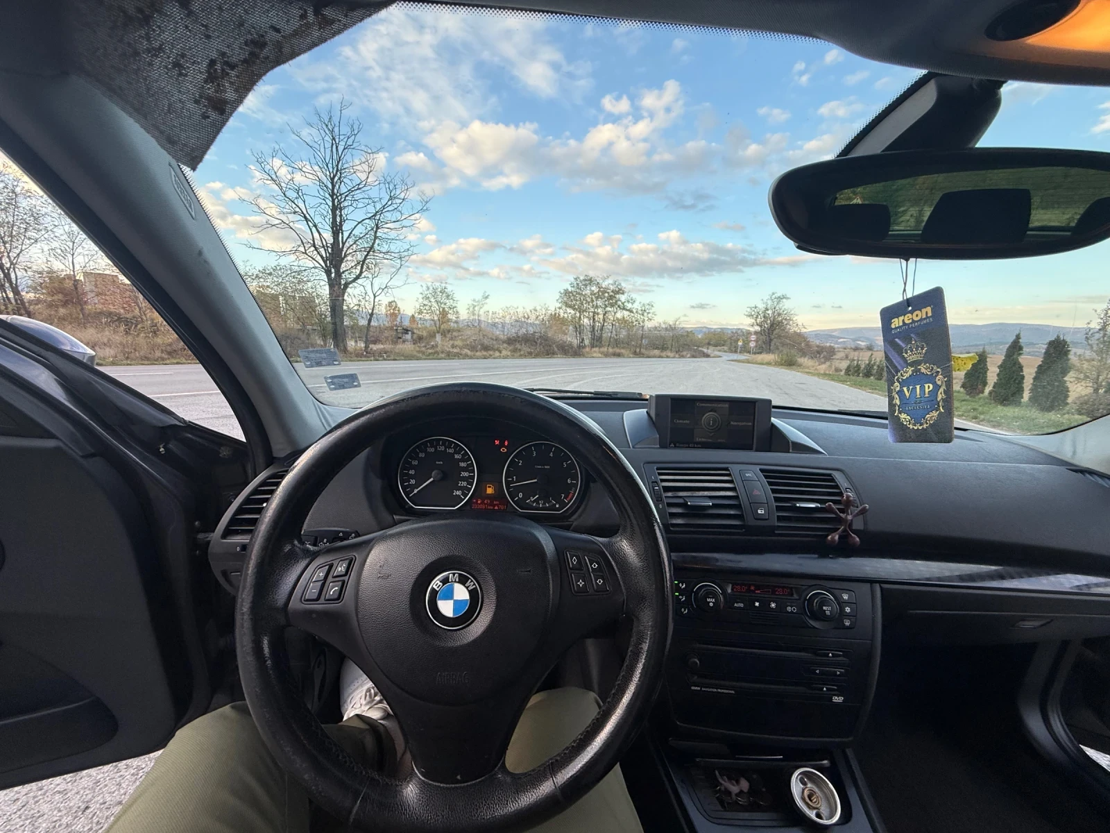 BMW 120, снимка 9 - Автомобили и джипове - 56683193