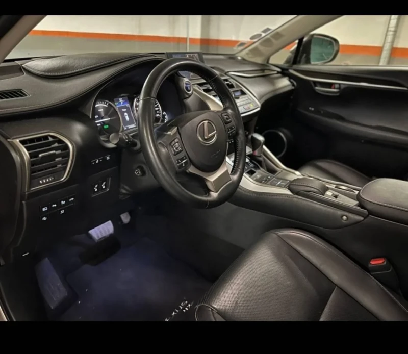 Lexus NX 300h 2.5, снимка 4 - Автомобили и джипове - 47058140