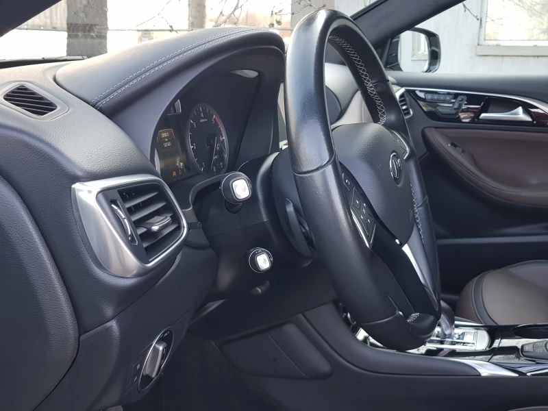 Infiniti Q30 2.2d AWD Full, снимка 12 - Автомобили и джипове - 48957896