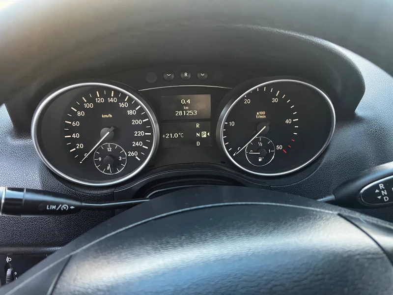 Mercedes-Benz ML 320, снимка 7 - Автомобили и джипове - 51685026