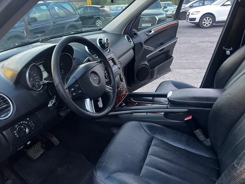 Mercedes-Benz ML 320, снимка 8 - Автомобили и джипове - 51685026