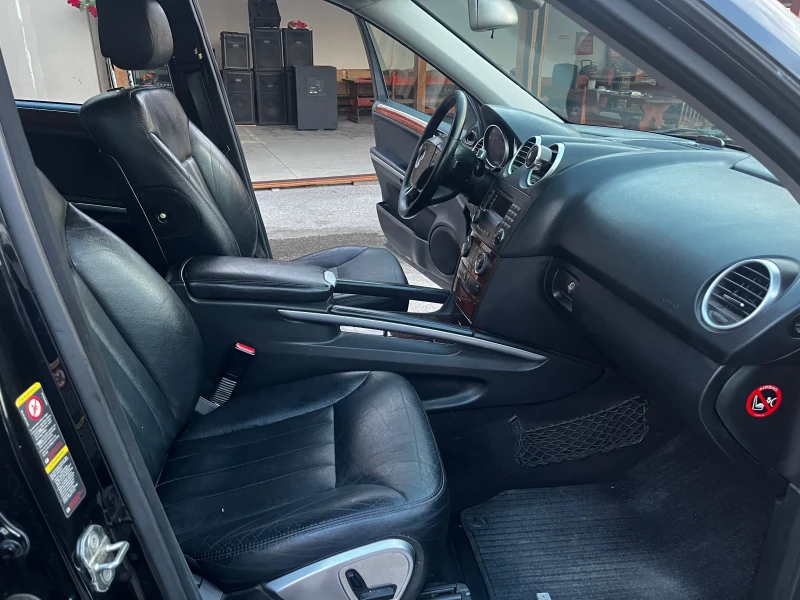Mercedes-Benz ML 320, снимка 5 - Автомобили и джипове - 51685026