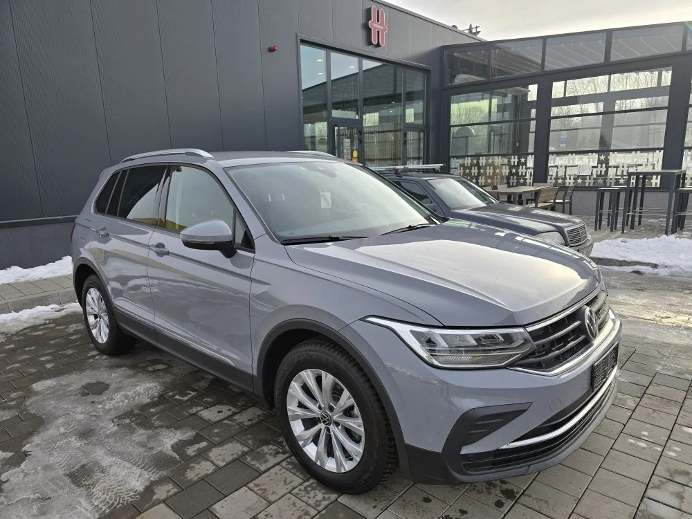 VW Tiguan  2.0D   АВТОМАТИК  2022g на 44хиляди километра.  - изображение 2