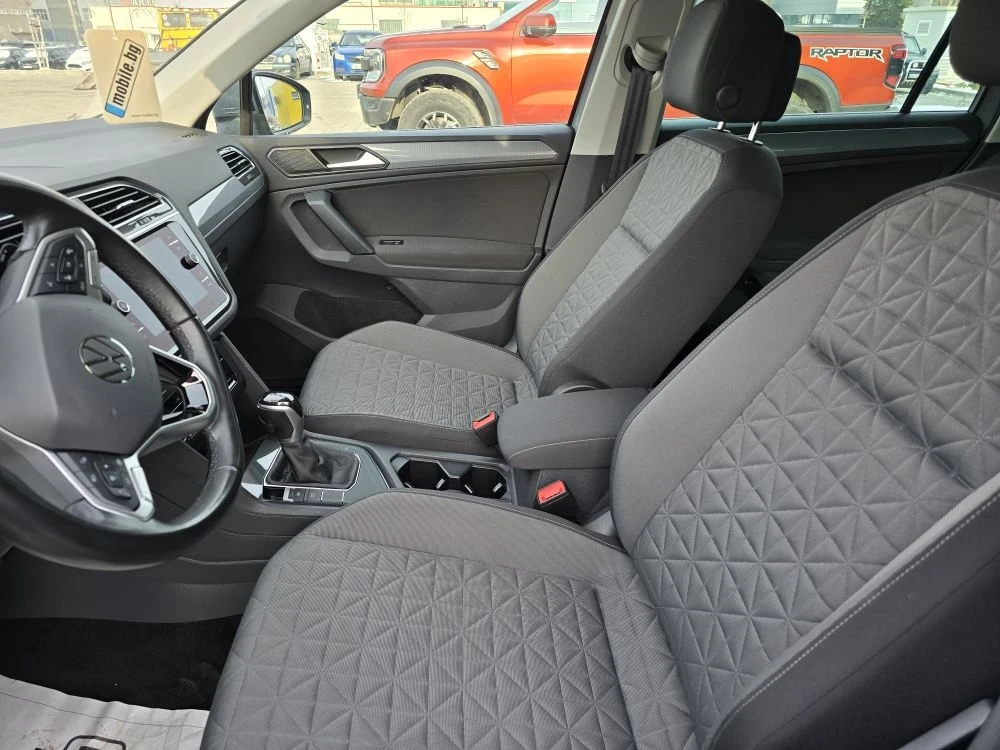 VW Tiguan  2.0D   АВТОМАТИК  2022g на 44хиляди километра.  - изображение 6