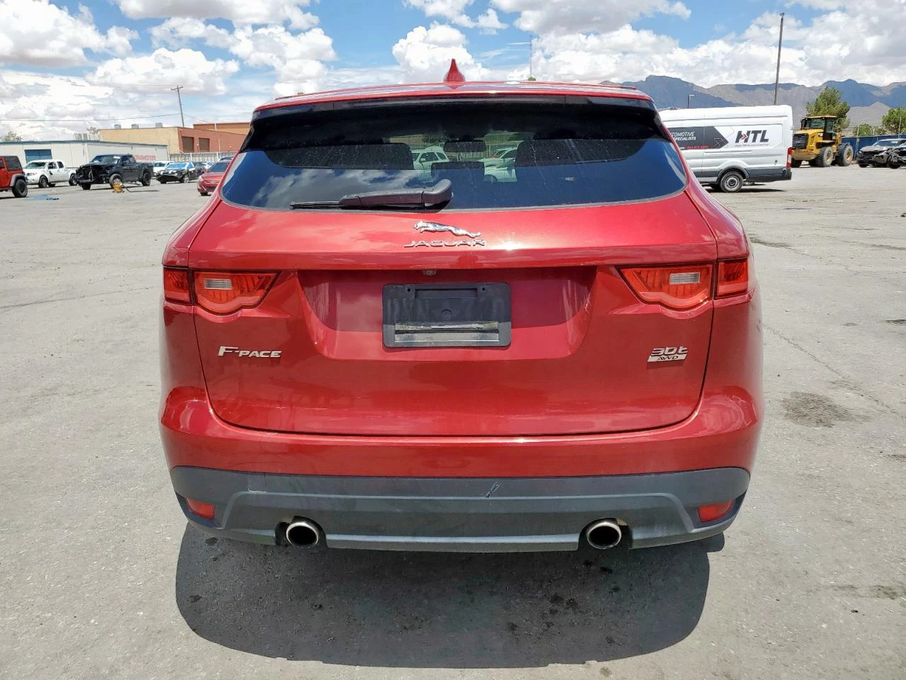 Jaguar F-PACE  - изображение 5