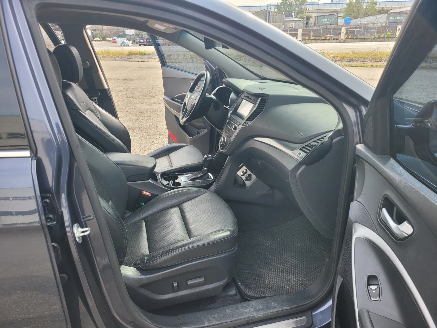 Hyundai Santa fe 2.2 CRDI 4WD 7 МЕСТЕН ОЧАКВАН ВНОС - КАТО НОВ - изображение 10